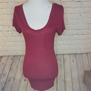 Express Scoop Neck Short Sleeve Tee in Wine Red